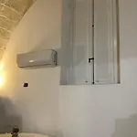 Xenia Renting